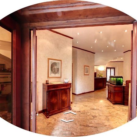 Hotel Valentino Centro Storico 오르비에토 외부 사진