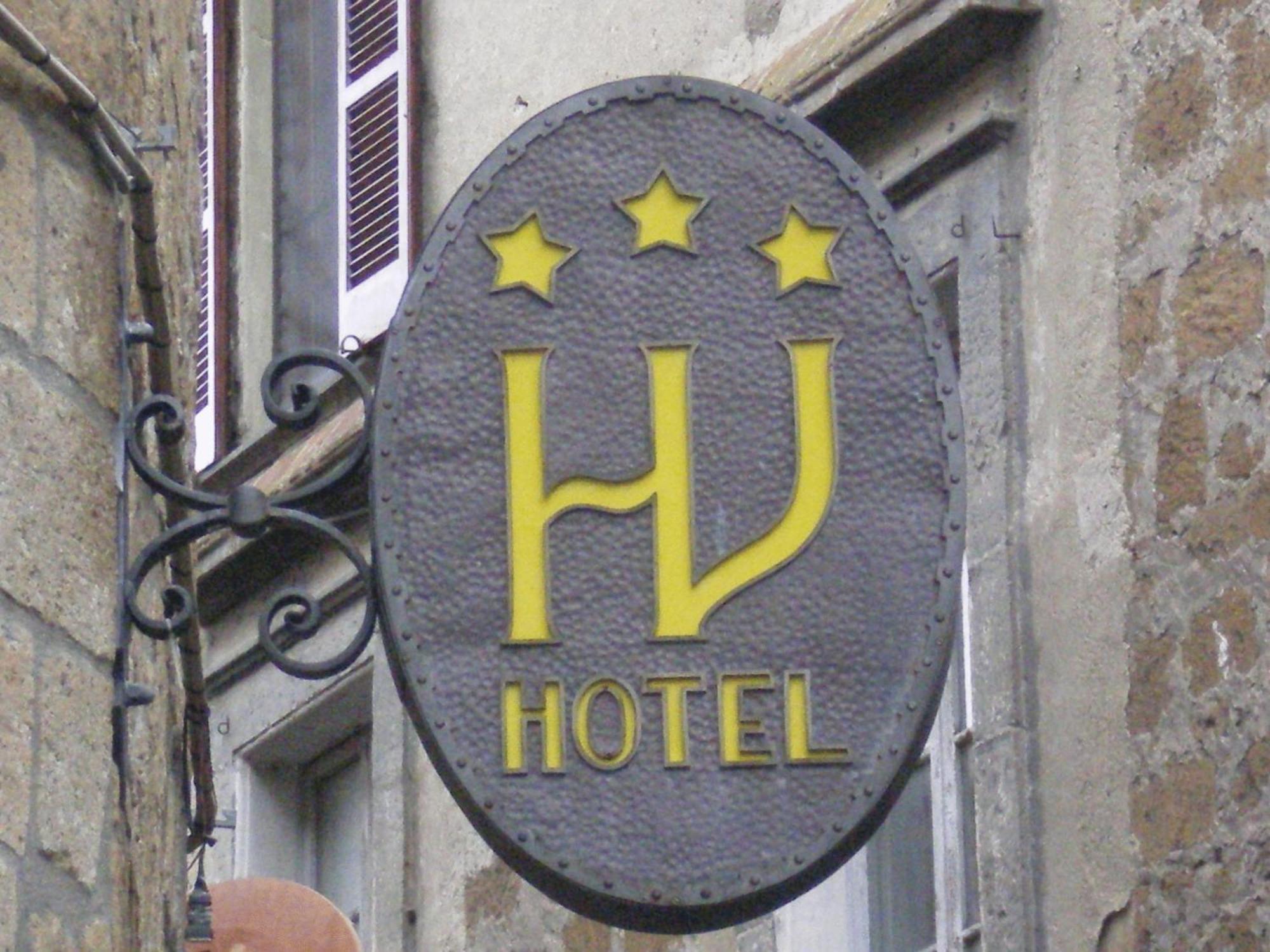 Hotel Valentino Centro Storico 오르비에토 외부 사진