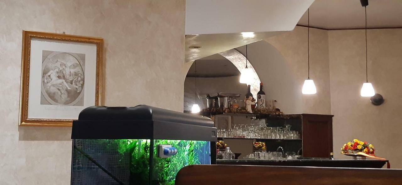 Hotel Valentino Centro Storico 오르비에토 외부 사진
